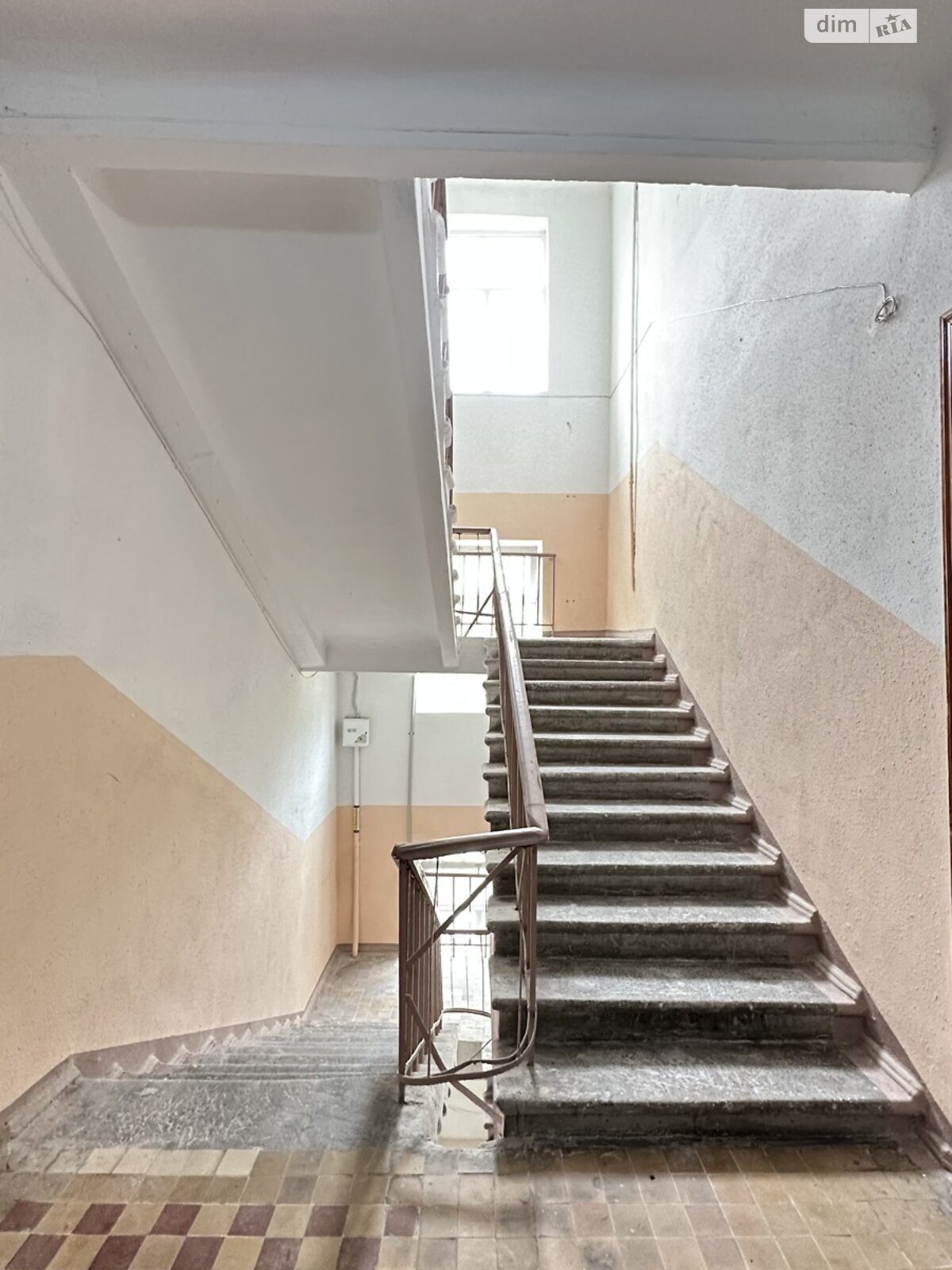 Продаж однокімнатної квартири в Києві, на просп. Голосіївський 90, район Голосіїв фото 1 Продаж однокімнатної квартири в Києві, на просп. Голосіївський 90, район Голосіїв фото 1