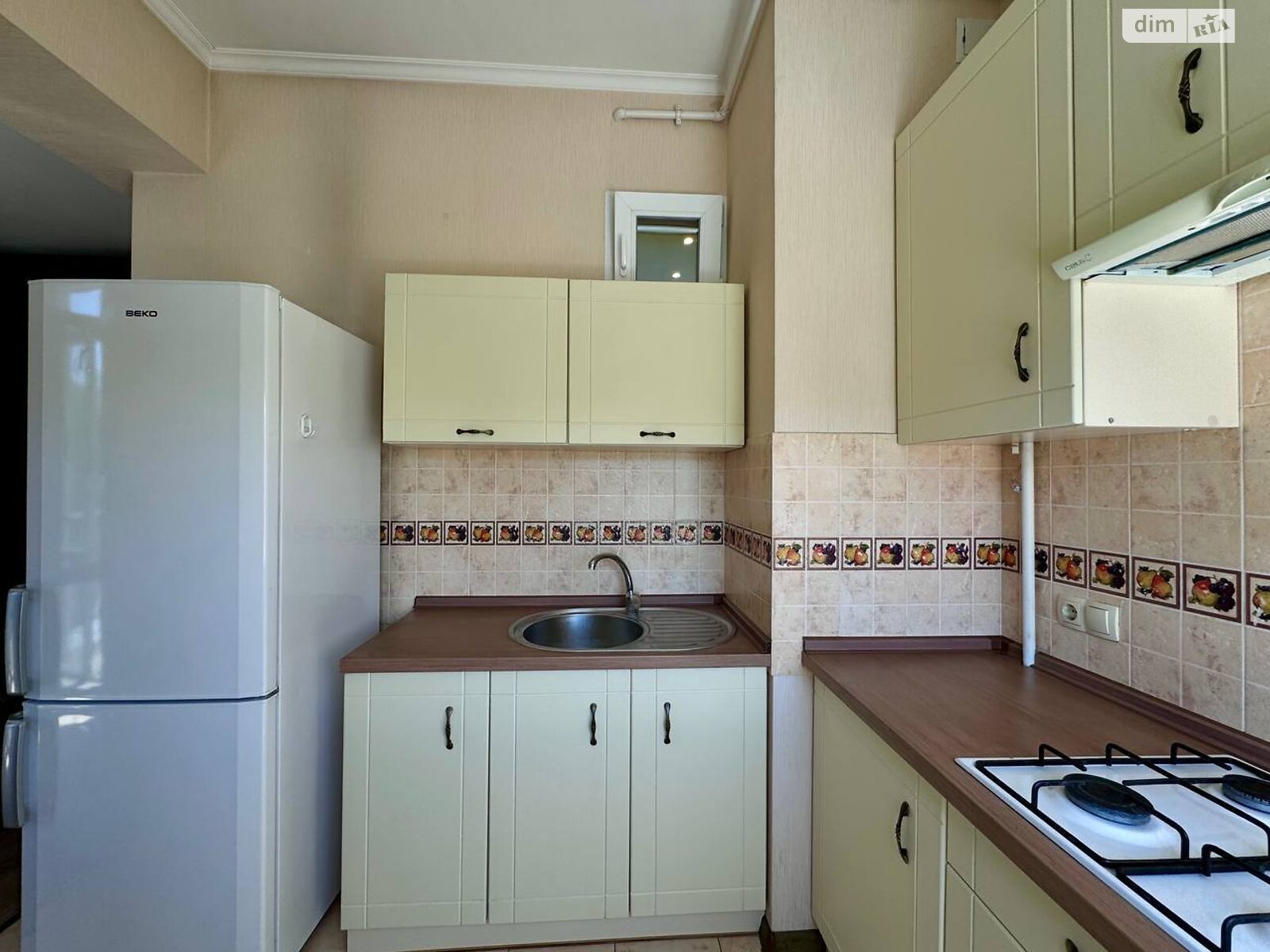 Продаж однокімнатної квартири в Києві, на просп. Голосіївський 90, район Голосіїв фото 1 Продаж однокімнатної квартири в Києві, на просп. Голосіївський 90, район Голосіїв фото 1