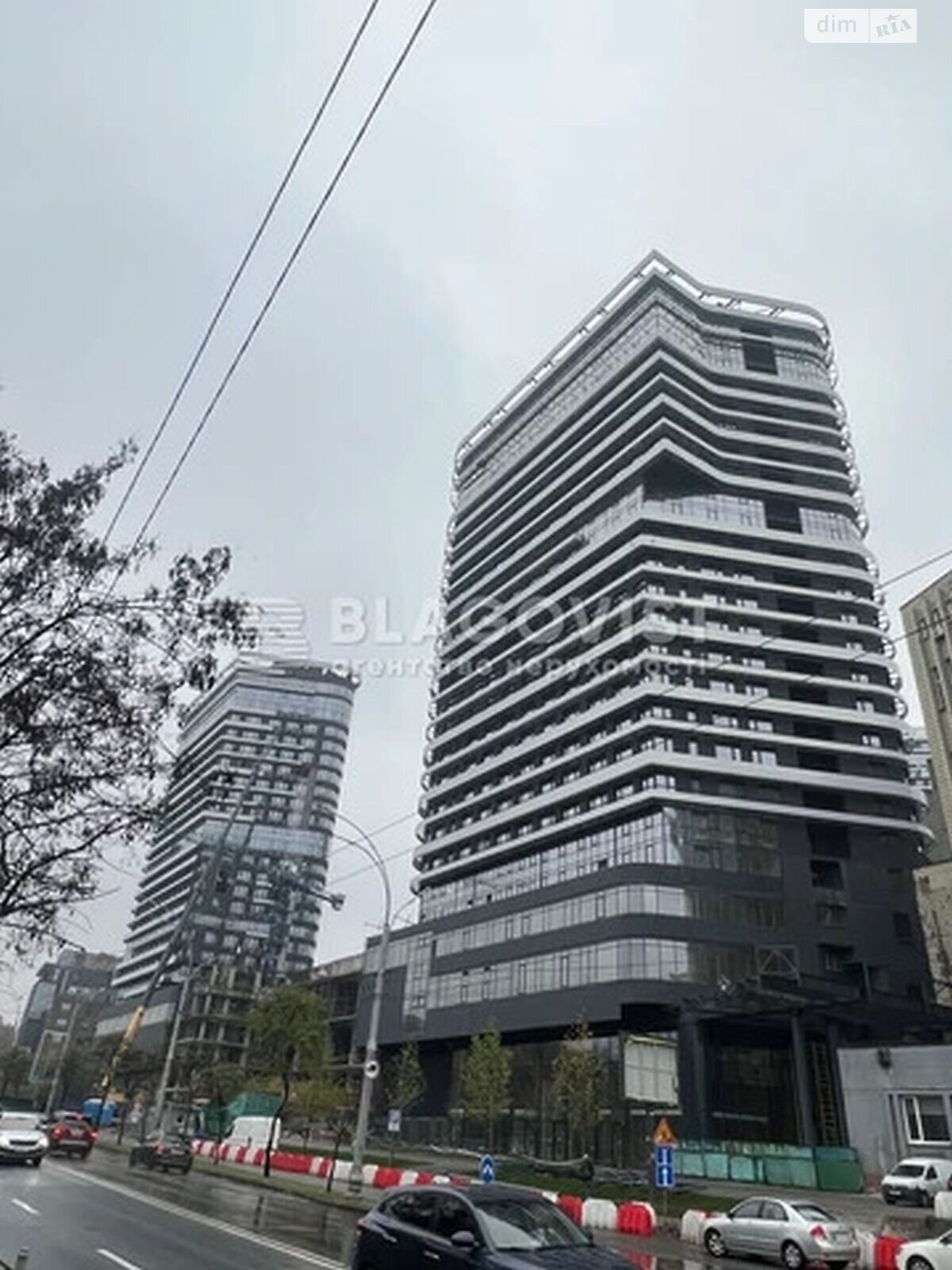 Продаж трикімнатної квартири в Києві, на просп. Голосіївський 76, район Голосіїв фото 1 Продаж трикімнатної квартири в Києві, на просп. Голосіївський 76, район Голосіїв фото 1