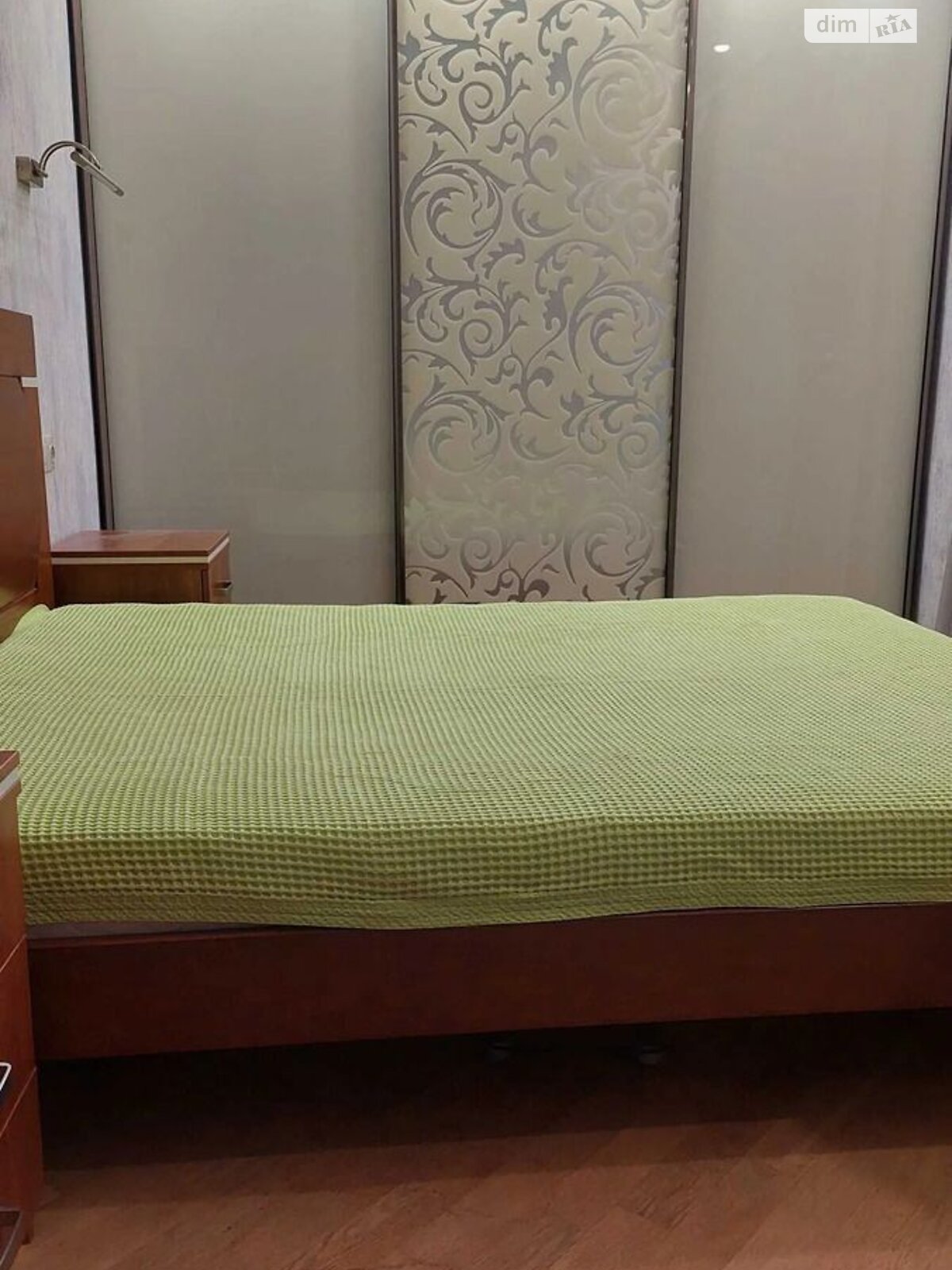 Продаж трикімнатної квартири в Києві, на просп. Голосіївський 128, район Голосіїв фото 1 Продаж трикімнатної квартири в Києві, на просп. Голосіївський 128, район Голосіїв фото 1