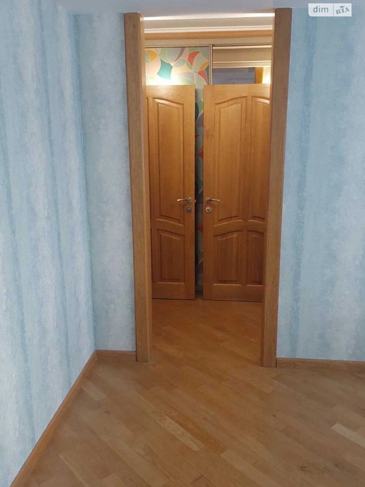 Продаж трикімнатної квартири в Києві, на просп. Голосіївський 128, район Голосіїв фото 1 Продаж трикімнатної квартири в Києві, на просп. Голосіївський 128, район Голосіїв фото 1