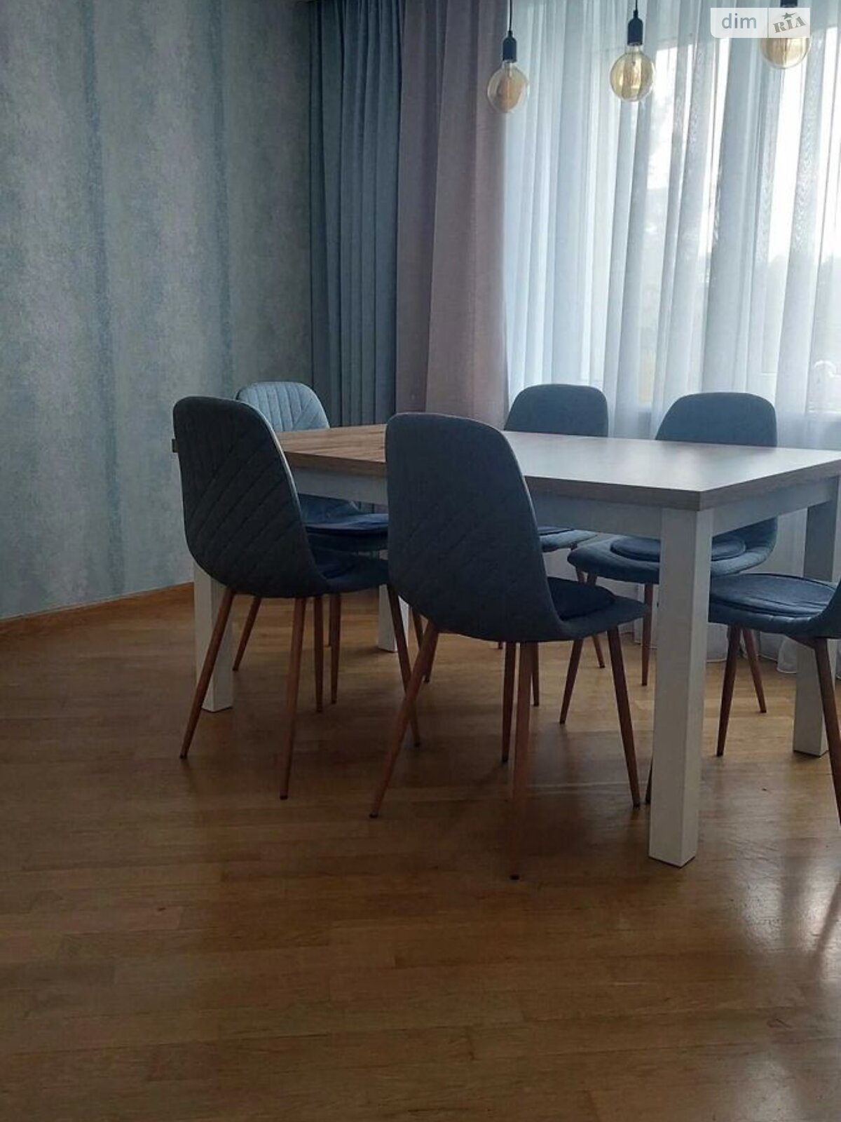 Продаж трикімнатної квартири в Києві, на просп. Голосіївський 128, район Голосіїв фото 1 Продаж трикімнатної квартири в Києві, на просп. Голосіївський 128, район Голосіїв фото 1