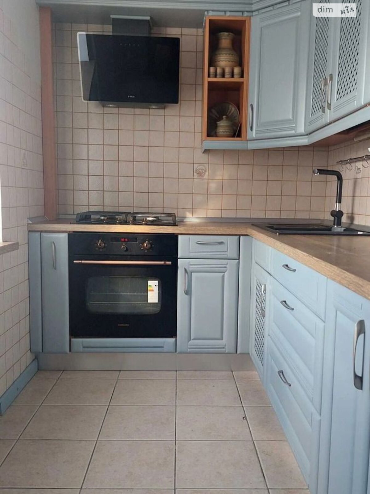 Продаж трикімнатної квартири в Києві, на просп. Голосіївський 128, район Голосіїв фото 1 Продаж трикімнатної квартири в Києві, на просп. Голосіївський 128, район Голосіїв фото 1