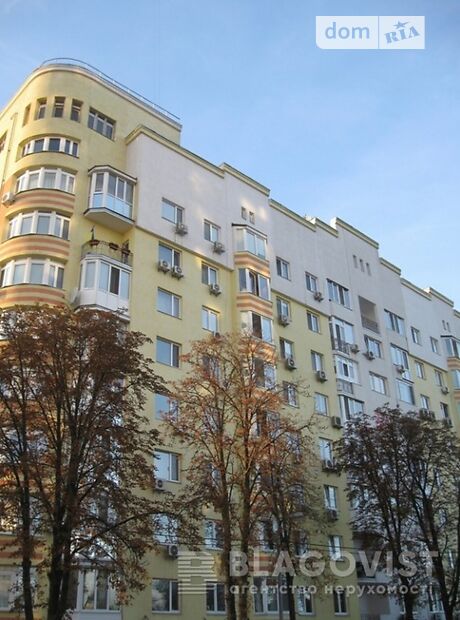 Продажа трехкомнатной квартиры в Киеве, на ул. Козацкая 114, район Голосеев фото 1