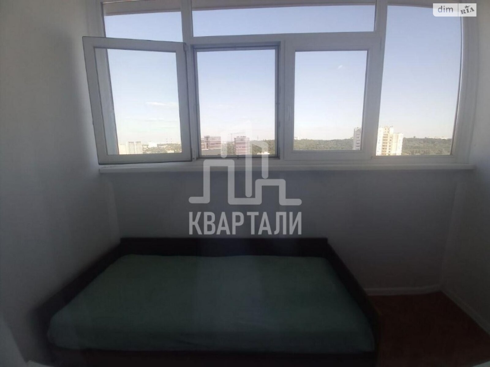 Продажа двухкомнатной квартиры в Киеве, на ул. Козацкая 97, район Голосеев фото 1