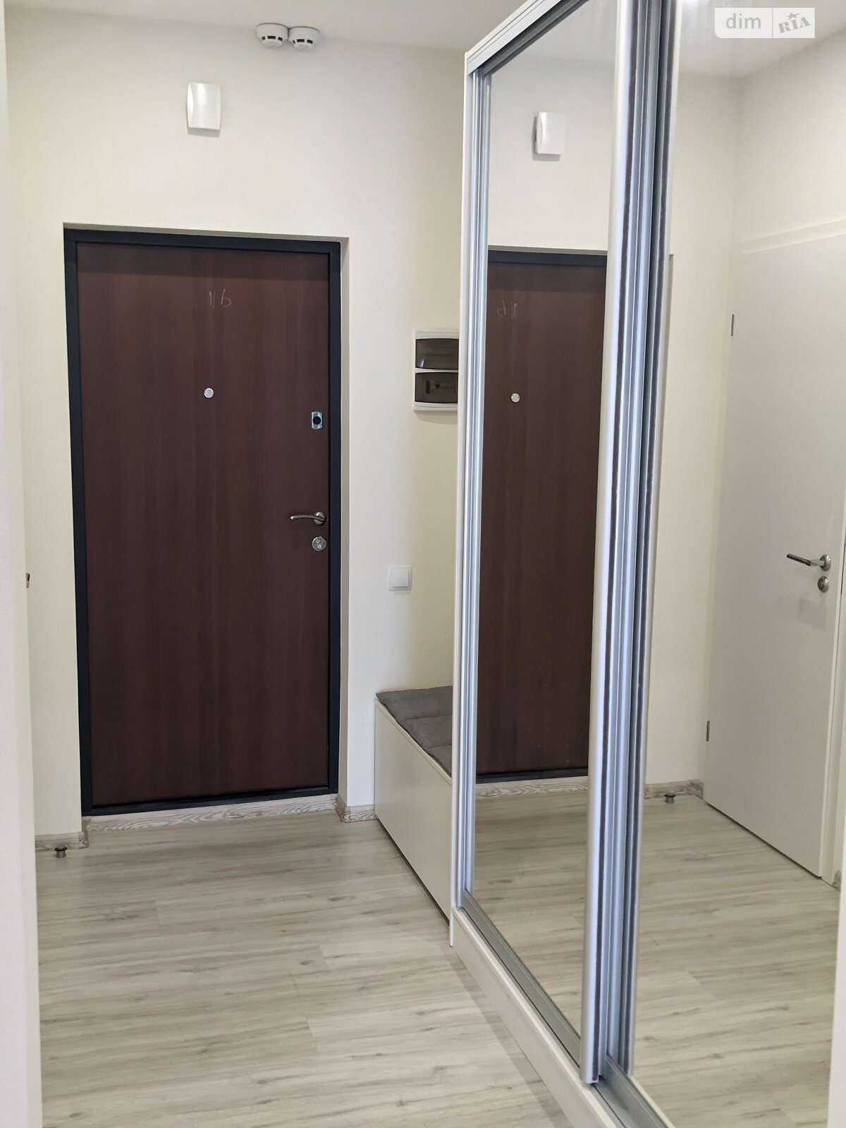 Продаж однокімнатної квартири в Києві, на вул. Михайла Максимовича 28Б, район Голосіїв фото 1 Продаж однокімнатної квартири в Києві, на вул. Михайла Максимовича 28Б, район Голосіїв фото 1