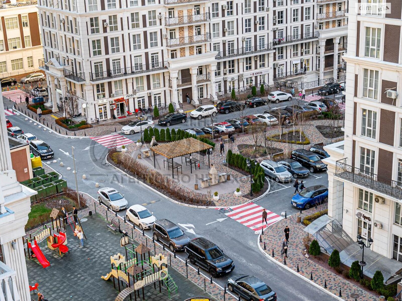 Продажа трехкомнатной квартиры в Киеве, на ул. Михаила Максимовича 28Б, район Голосеев фото 1 Продажа трехкомнатной квартиры в Киеве, на ул. Михаила Максимовича 28Б, район Голосеев фото 1