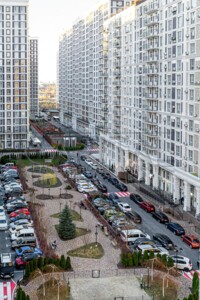 Продаж трикімнатної квартири в Києві, на вул. Михайла Максимовича 28Б, район Голосіїв фото 2