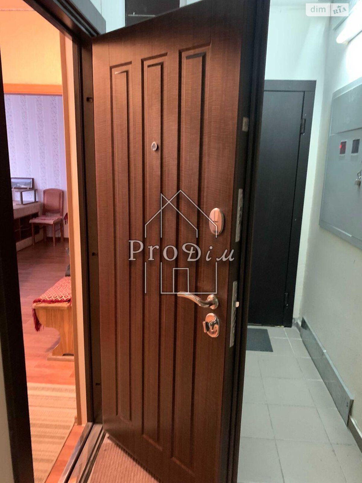 Продажа двухкомнатной квартиры в Киеве, на ул. Михаила Максимовича 7В, район Голосеев фото 1 Продажа двухкомнатной квартиры в Киеве, на ул. Михаила Максимовича 7В, район Голосеев фото 1