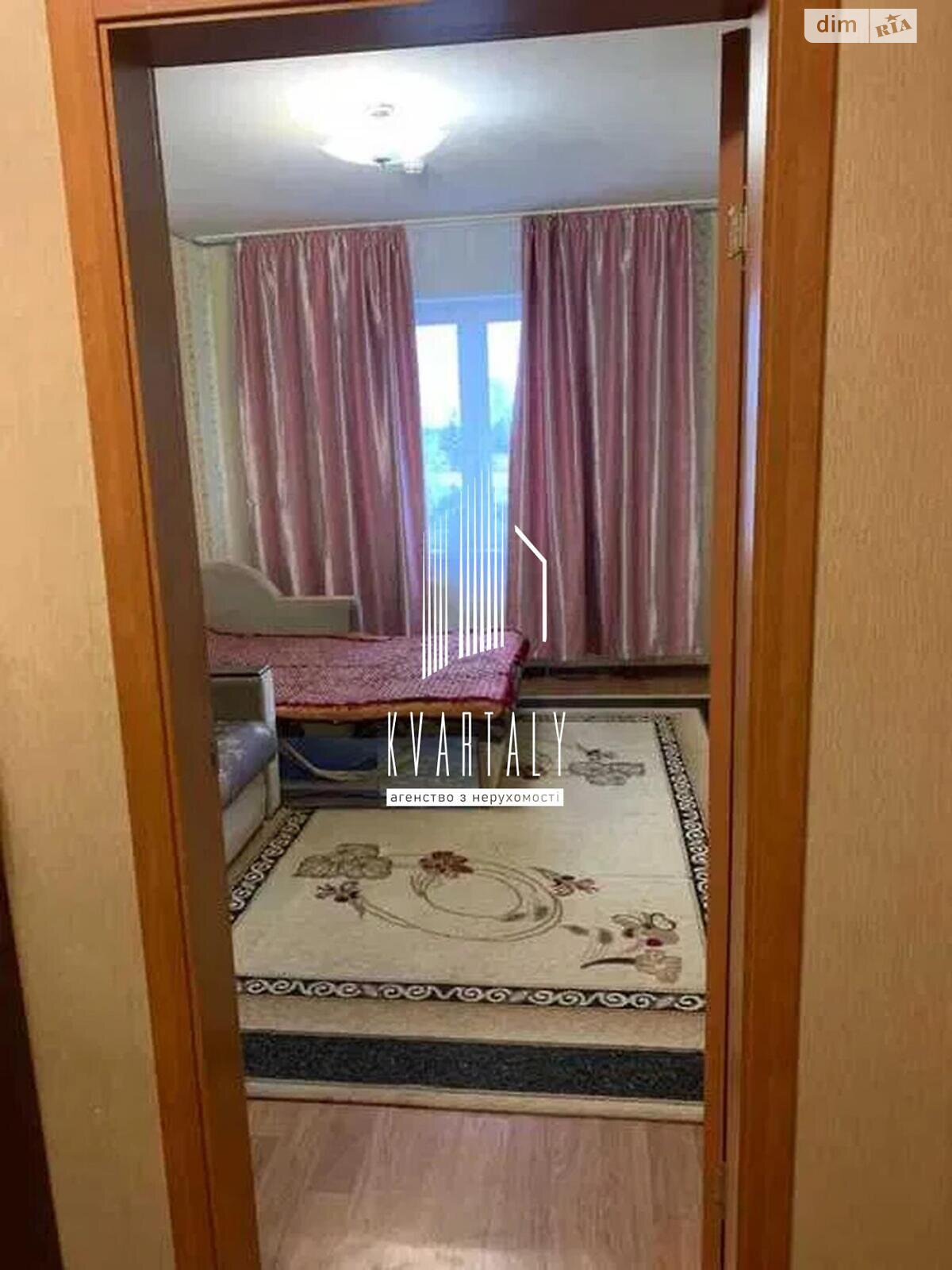 Продаж двокімнатної квартири в Києві, на вул. Михайла Максимовича 7В, район Голосіїв фото 1 Продаж двокімнатної квартири в Києві, на вул. Михайла Максимовича 7В, район Голосіїв фото 1