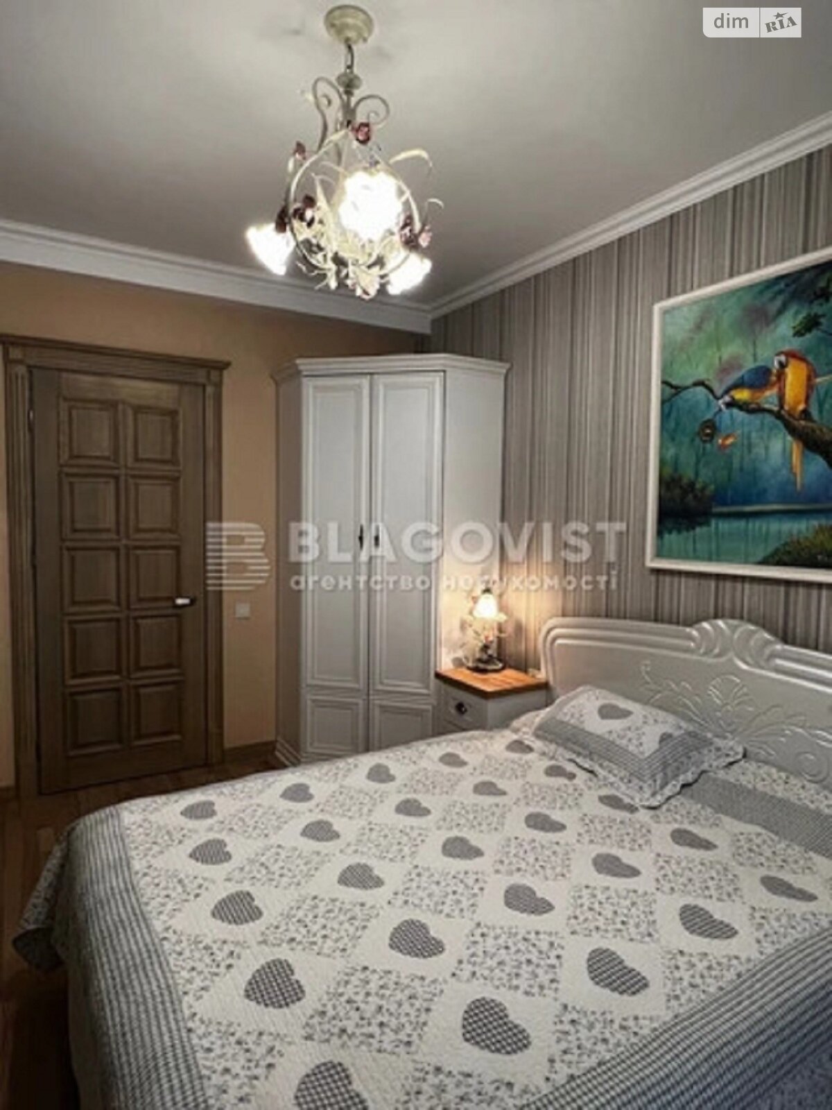 Продаж трикімнатної квартири в Києві, на вул. Михайла Максимовича 28Д, район Голосіїв фото 1 Продаж трикімнатної квартири в Києві, на вул. Михайла Максимовича 28Д, район Голосіїв фото 1