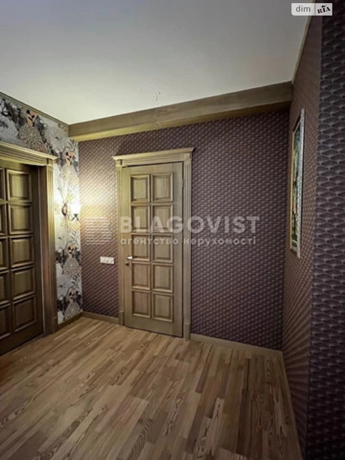 Продаж трикімнатної квартири в Києві, на вул. Михайла Максимовича 28Д, район Голосіїв фото 1 Продаж трикімнатної квартири в Києві, на вул. Михайла Максимовича 28Д, район Голосіїв фото 1