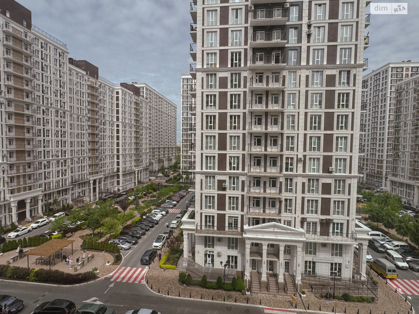 Продажа трехкомнатной квартиры в Киеве, на ул. Михаила Максимовича 26, район Голосеев фото 1 Продажа трехкомнатной квартиры в Киеве, на ул. Михаила Максимовича 26, район Голосеев фото 1