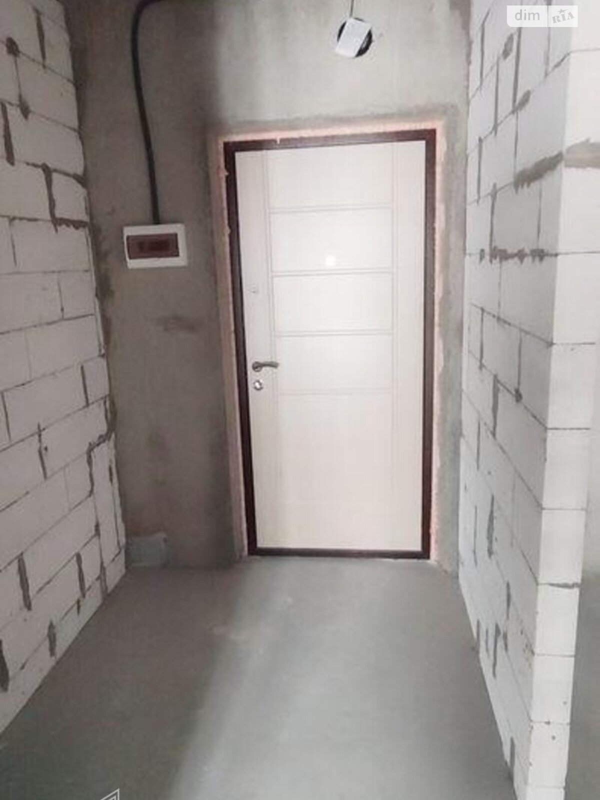 Продаж однокімнатної квартири в Києві, на вул. Михайла Максимовича 24В, район Голосіїв фото 1 Продаж однокімнатної квартири в Києві, на вул. Михайла Максимовича 24В, район Голосіїв фото 1