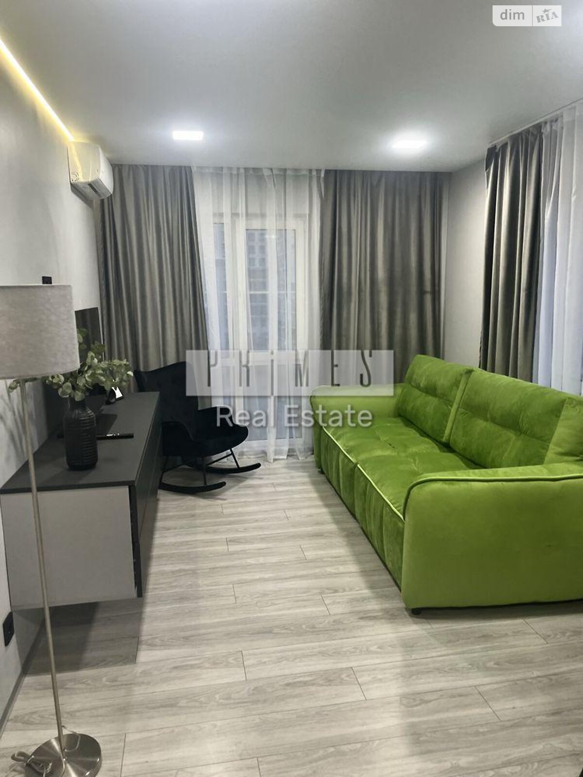 Продаж однокімнатної квартири в Києві, на вул. Михайла Максимовича 24, район Голосіїв фото 1 Продаж однокімнатної квартири в Києві, на вул. Михайла Максимовича 24, район Голосіїв фото 1