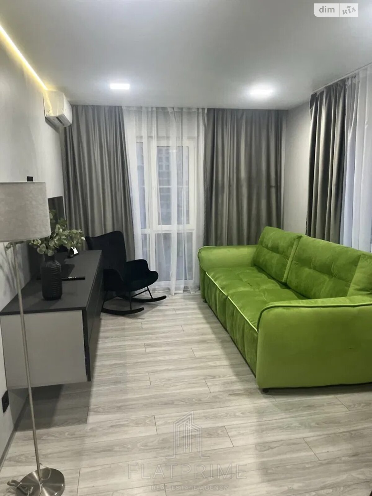 Продаж двокімнатної квартири в Києві, на вул. Михайла Максимовича 24В, район Голосіїв фото 1 Продаж двокімнатної квартири в Києві, на вул. Михайла Максимовича 24В, район Голосіїв фото 1