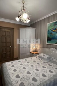Продажа трехкомнатной квартиры в Киеве, на ул. Михаила Максимовича 24, район Голосеев фото 2