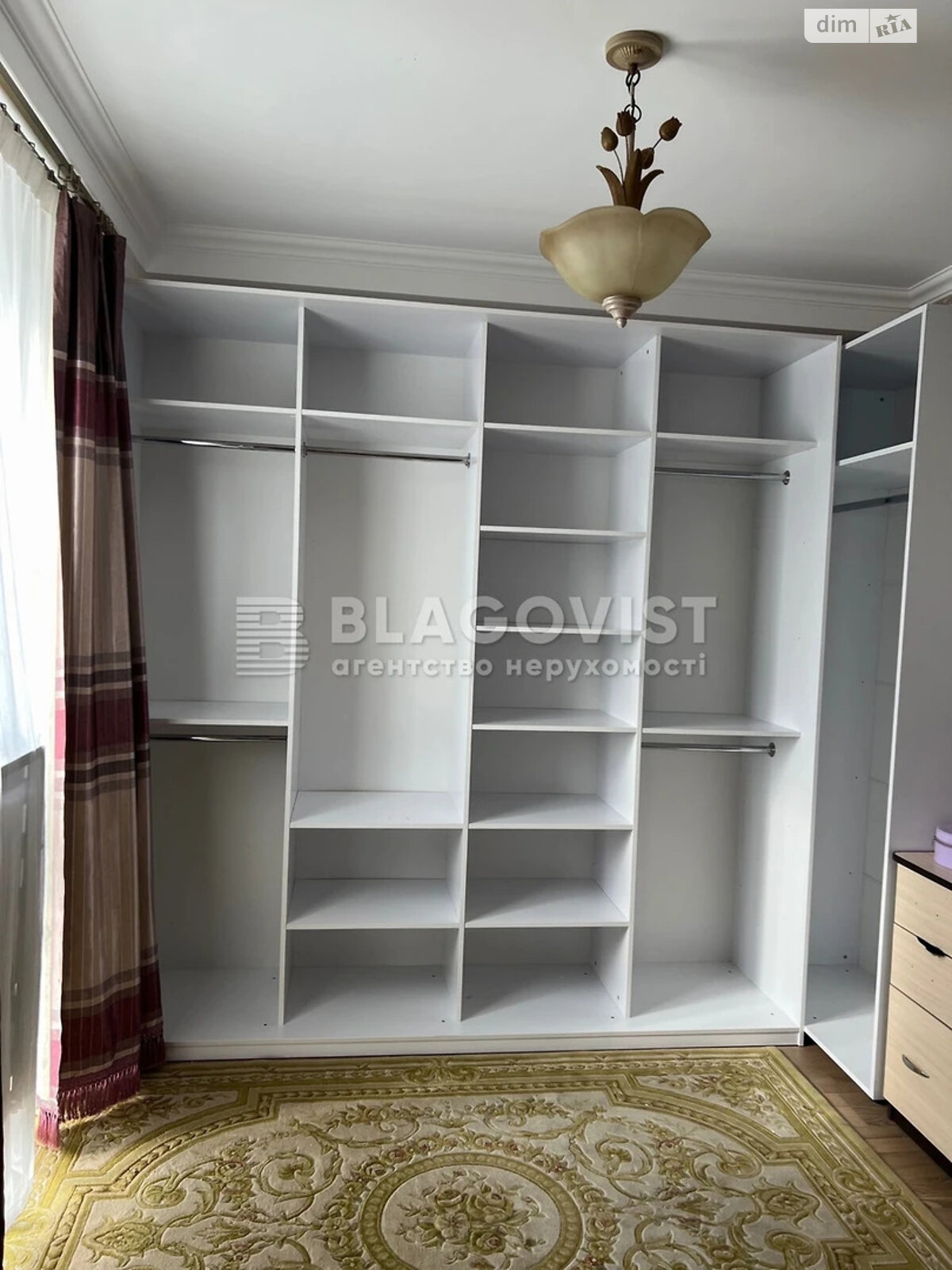 Продажа трехкомнатной квартиры в Киеве, на ул. Михаила Максимовича 28Д, район Голосеев фото 1 Продажа трехкомнатной квартиры в Киеве, на ул. Михаила Максимовича 28Д, район Голосеев фото 1