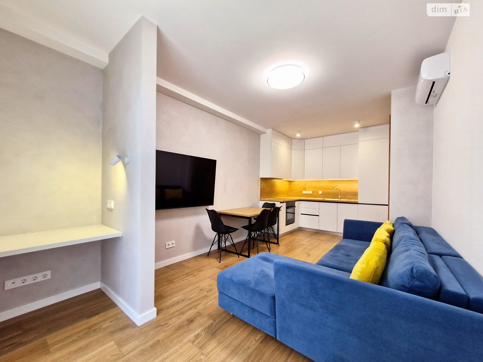 Продаж однокімнатної квартири в Києві, на вул. Михайла Максимовича 26Г, район Голосіїв фото 1 Продаж однокімнатної квартири в Києві, на вул. Михайла Максимовича 26Г, район Голосіїв фото 1