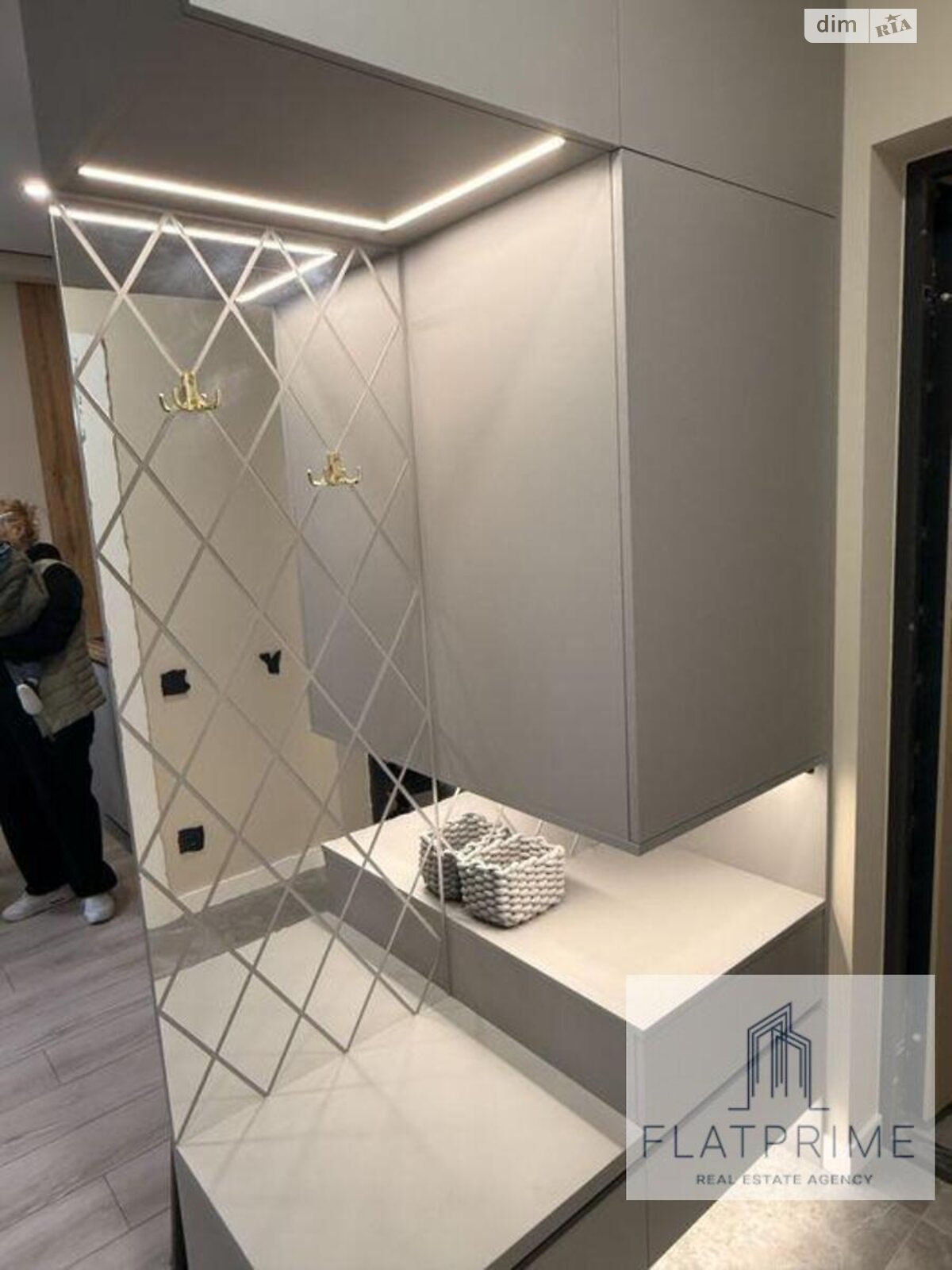 Продаж однокімнатної квартири в Києві, на вул. Михайла Максимовича 26, район Голосіїв фото 1 Продаж однокімнатної квартири в Києві, на вул. Михайла Максимовича 26, район Голосіїв фото 1