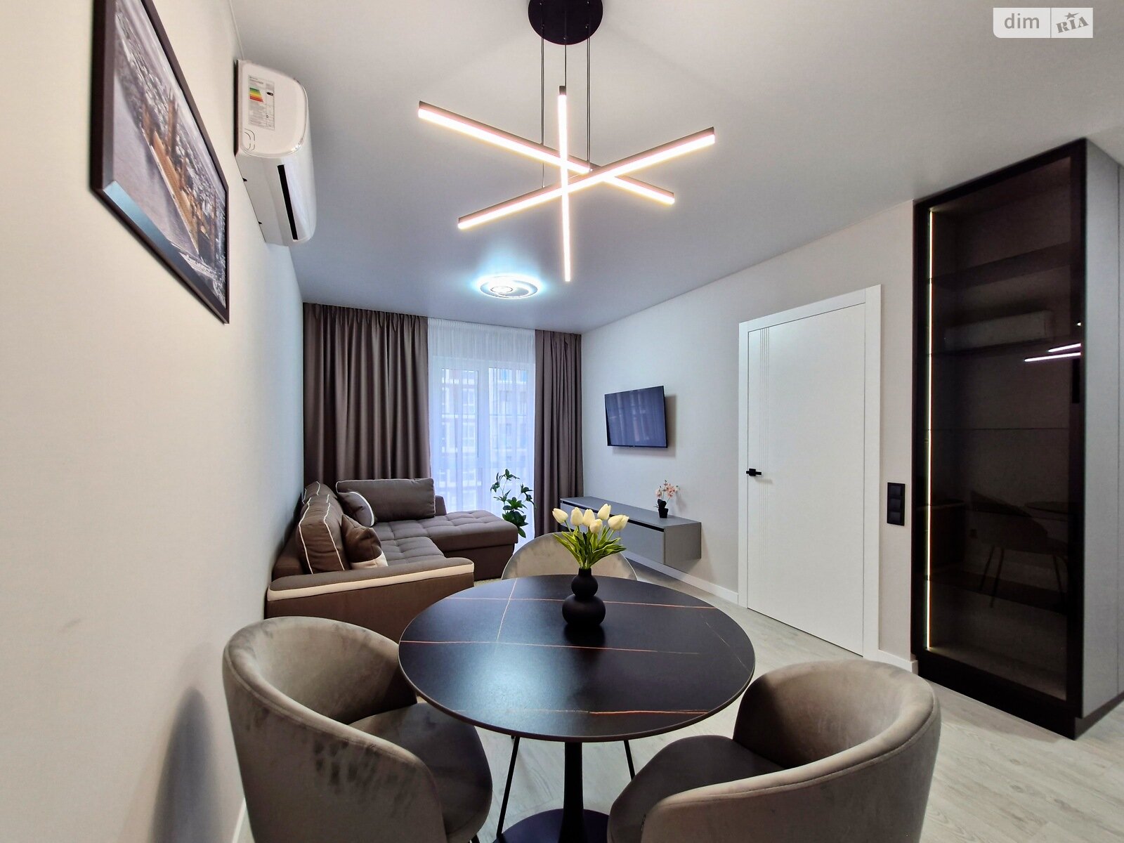 Продажа однокомнатной квартиры в Киеве, на ул. Михаила Максимовича 28К, район Голосеев фото 1