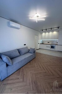 Продажа двухкомнатной квартиры в Киеве, на ул. Михаила Максимовича, район Голосеев фото 2