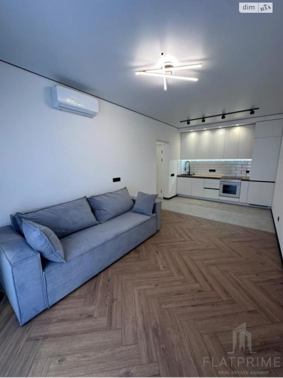 Продажа двухкомнатной квартиры в Киеве, на ул. Михаила Максимовича, район Голосеев фото 1