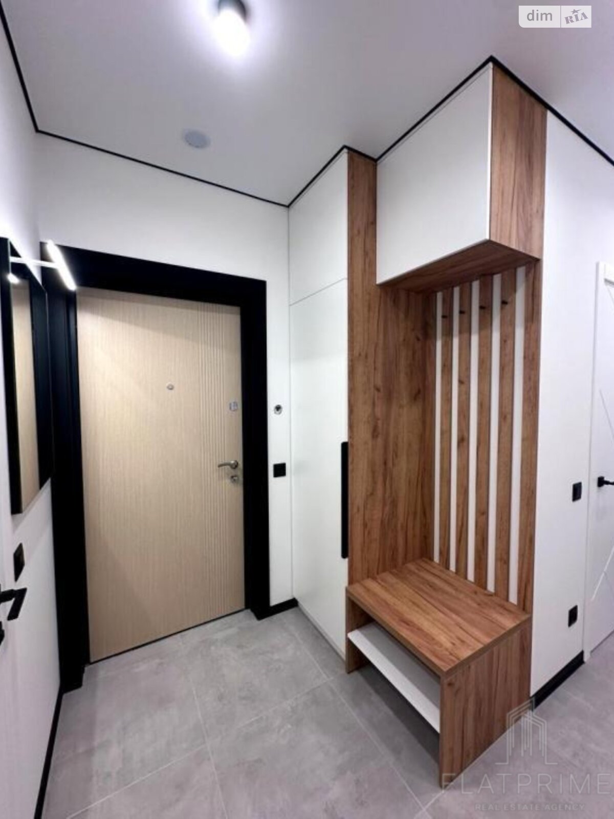 Продажа двухкомнатной квартиры в Киеве, на ул. Михаила Максимовича, район Голосеев фото 1