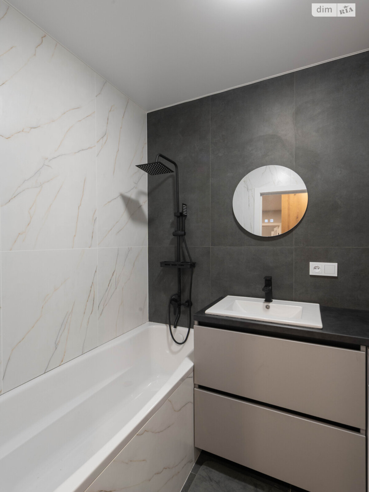 Продажа двухкомнатной квартиры в Киеве, на ул. Михаила Максимовича 24Б, район Голосеев фото 1 Продажа двухкомнатной квартиры в Киеве, на ул. Михаила Максимовича 24Б, район Голосеев фото 1