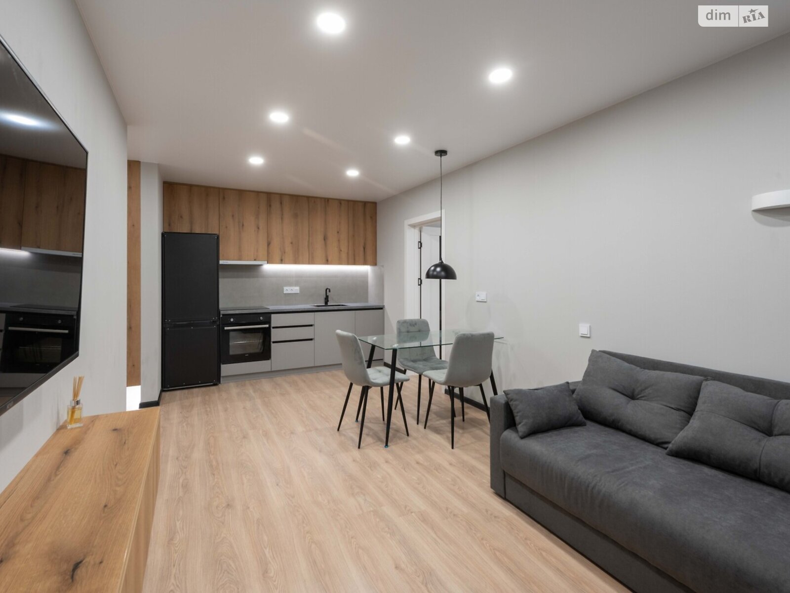 Продажа двухкомнатной квартиры в Киеве, на ул. Михаила Максимовича 24Б, район Голосеев фото 1 Продажа двухкомнатной квартиры в Киеве, на ул. Михаила Максимовича 24Б, район Голосеев фото 1