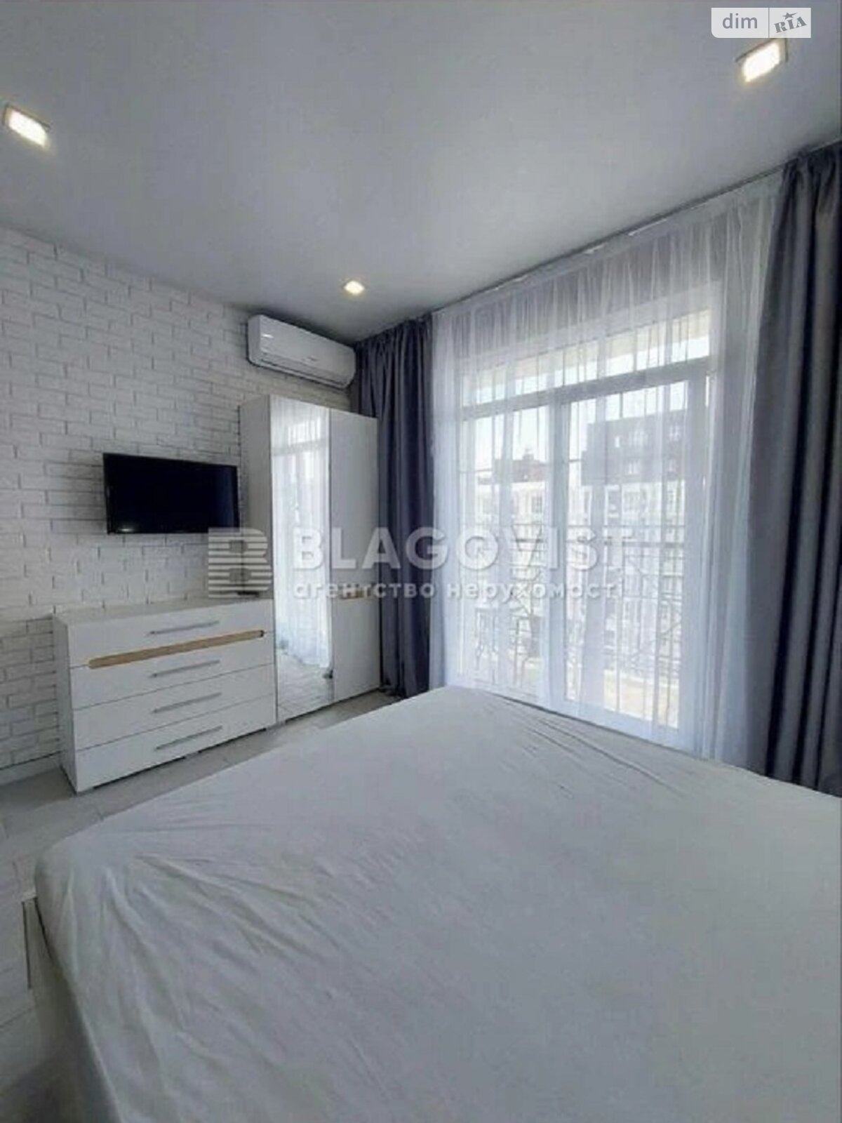 Продажа однокомнатной квартиры в Киеве, на ул. Михаила Максимовича 26Б, район Голосеев фото 1 Продажа однокомнатной квартиры в Киеве, на ул. Михаила Максимовича 26Б, район Голосеев фото 1