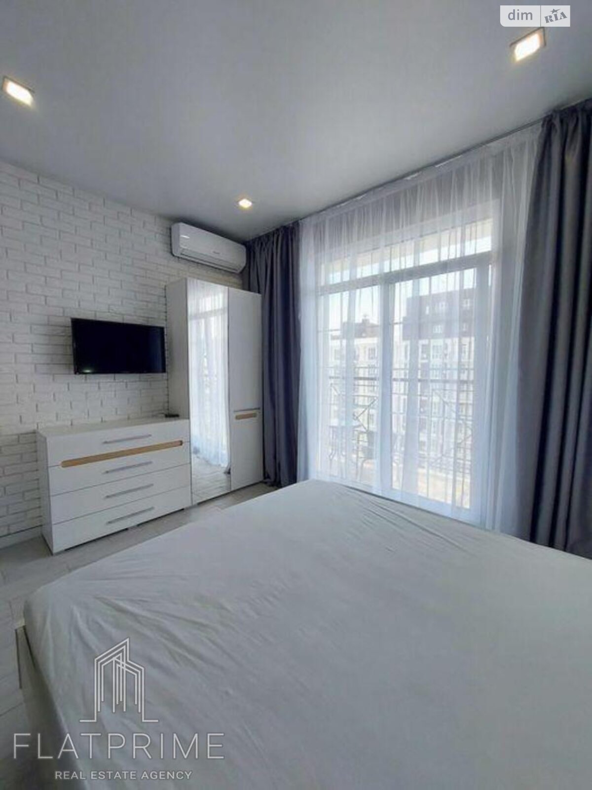 Продажа однокомнатной квартиры в Киеве, на ул. Михаила Максимовича 24Б, район Голосеев фото 1 Продажа однокомнатной квартиры в Киеве, на ул. Михаила Максимовича 24Б, район Голосеев фото 1