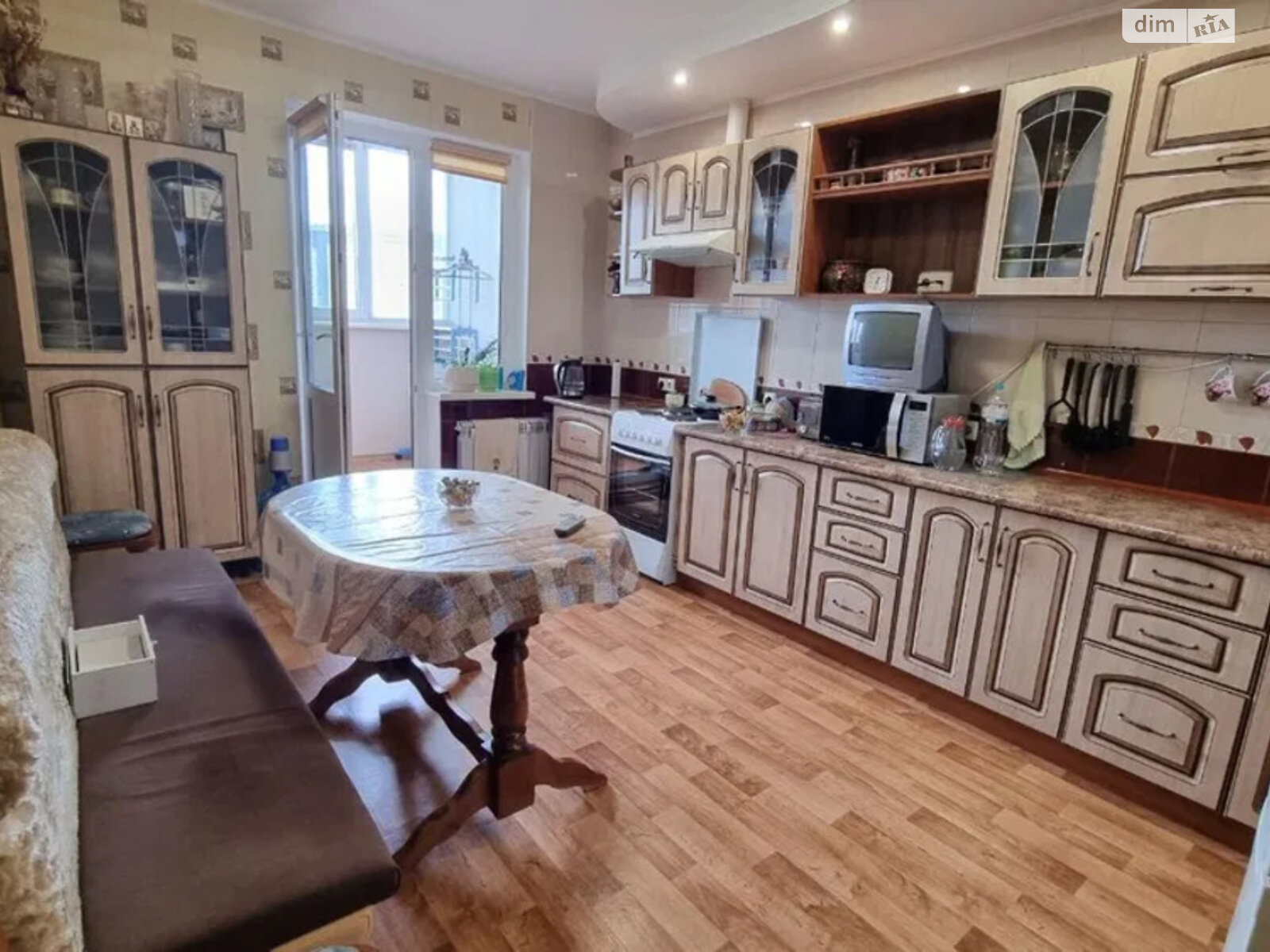 Продажа трехкомнатной квартиры в Киеве, на ул. Михаила Максимовича 9, район Голосеев фото 1