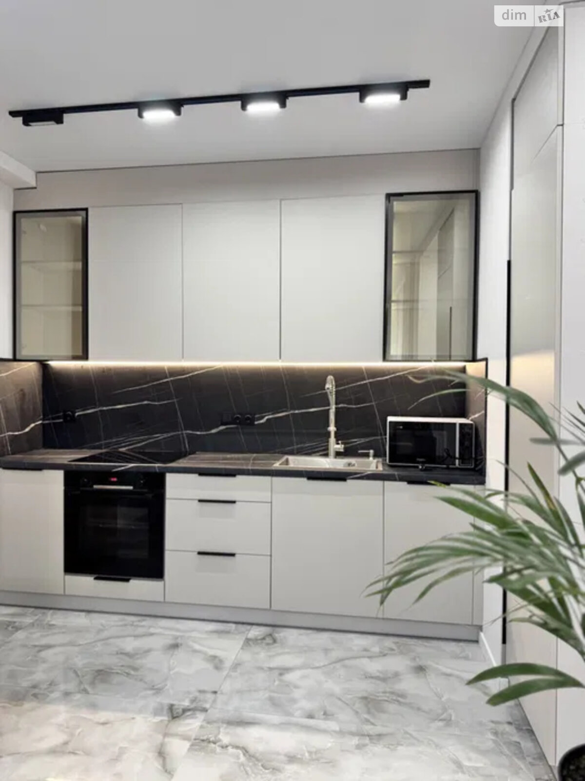 Продажа двухкомнатной квартиры в Киеве, на ул. Михаила Максимовича 26Д, район Голосеев фото 1