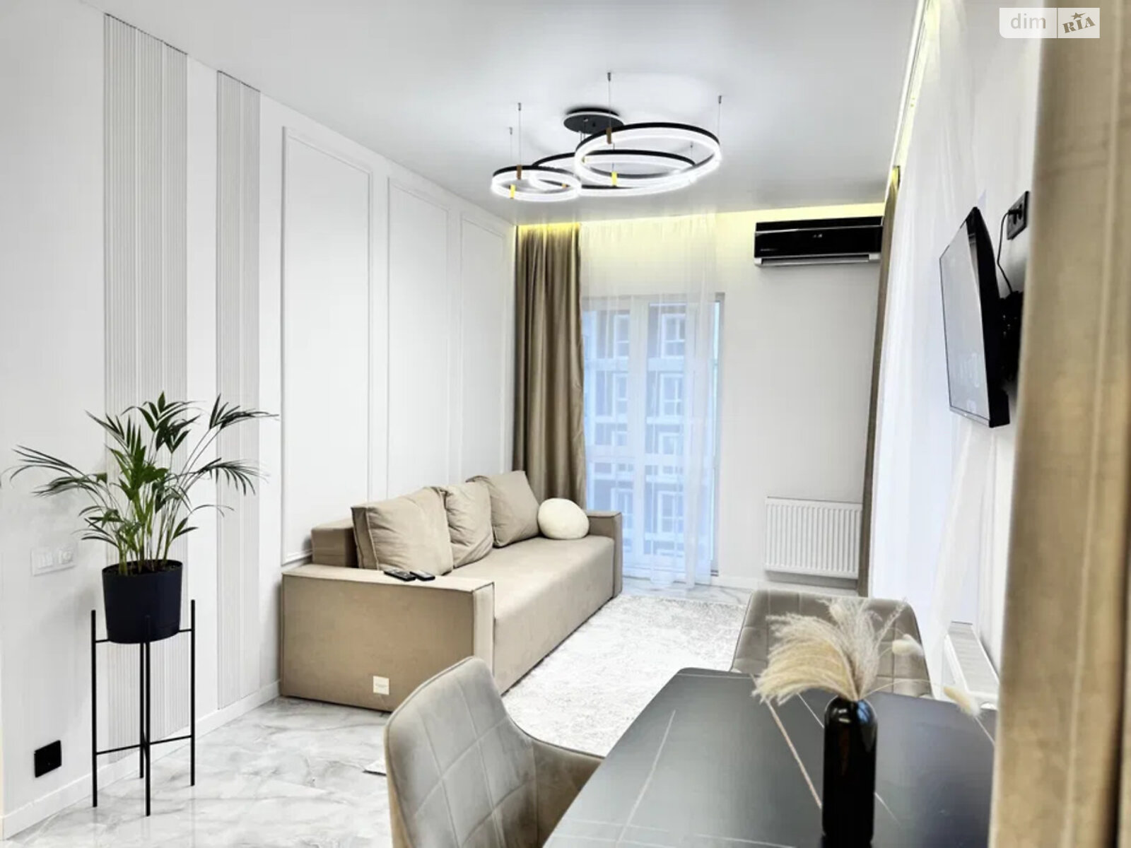 Продажа двухкомнатной квартиры в Киеве, на ул. Михаила Максимовича 26Д, район Голосеев фото 1