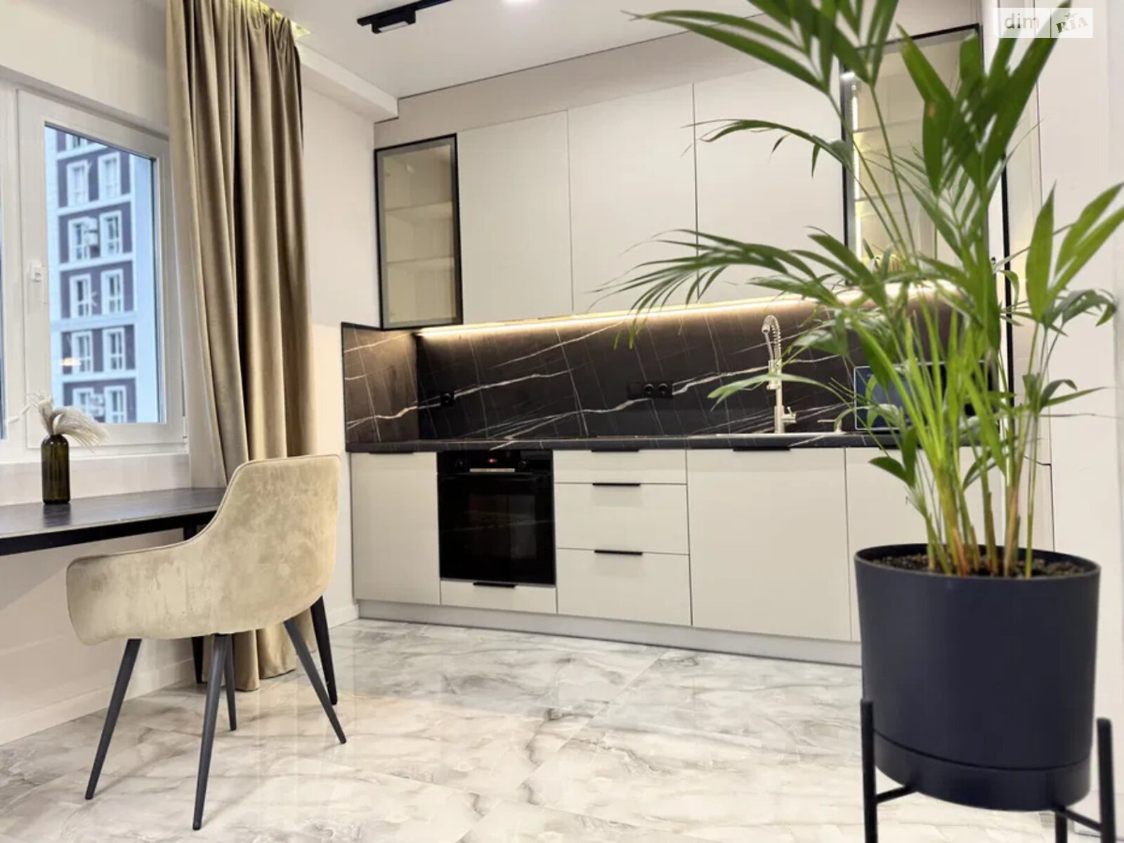 Продажа двухкомнатной квартиры в Киеве, на ул. Михаила Максимовича 26Д, район Голосеев фото 1