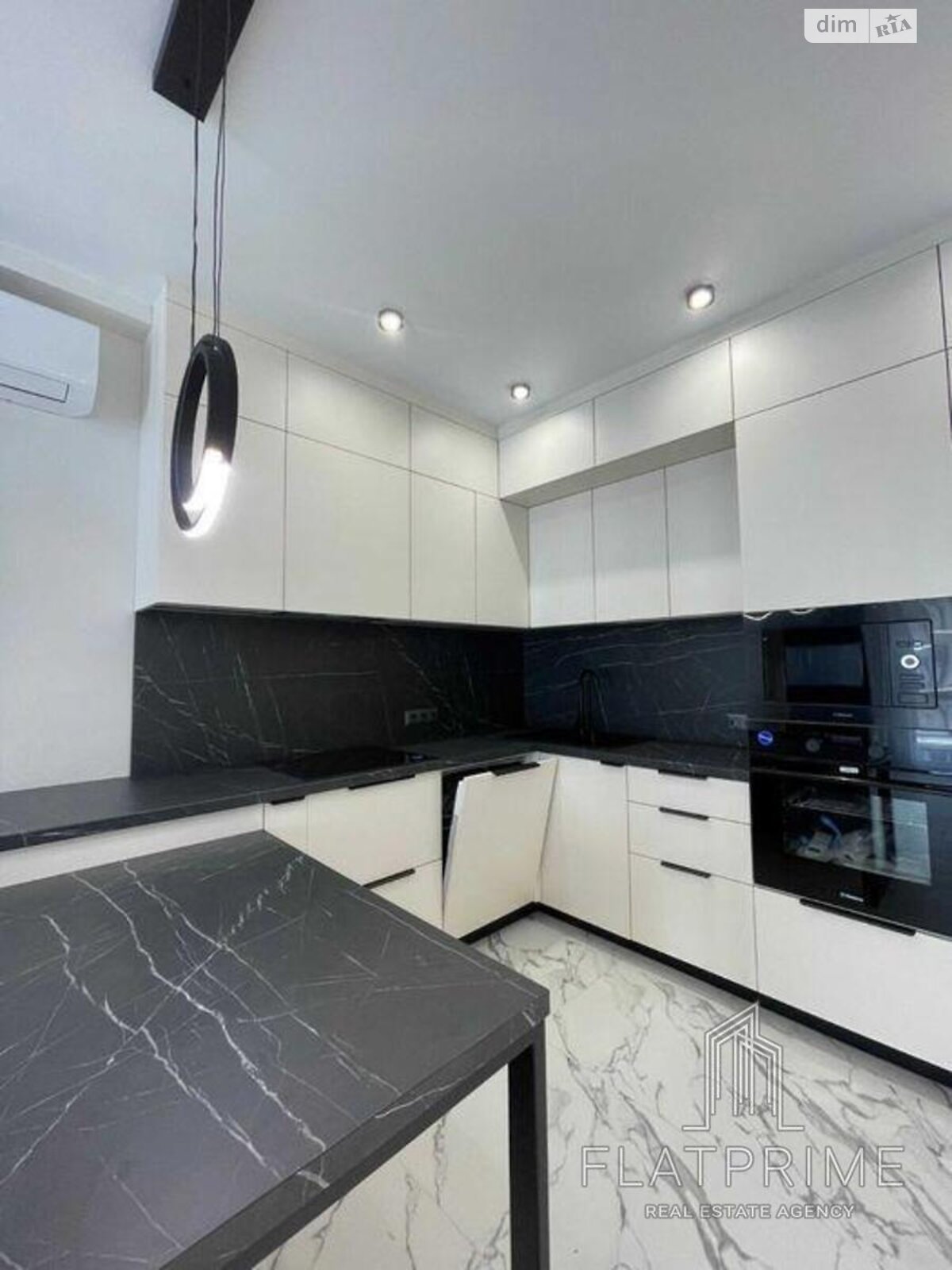 Продажа двухкомнатной квартиры в Киеве, на ул. Михаила Максимовича 26Д, район Голосеев фото 1