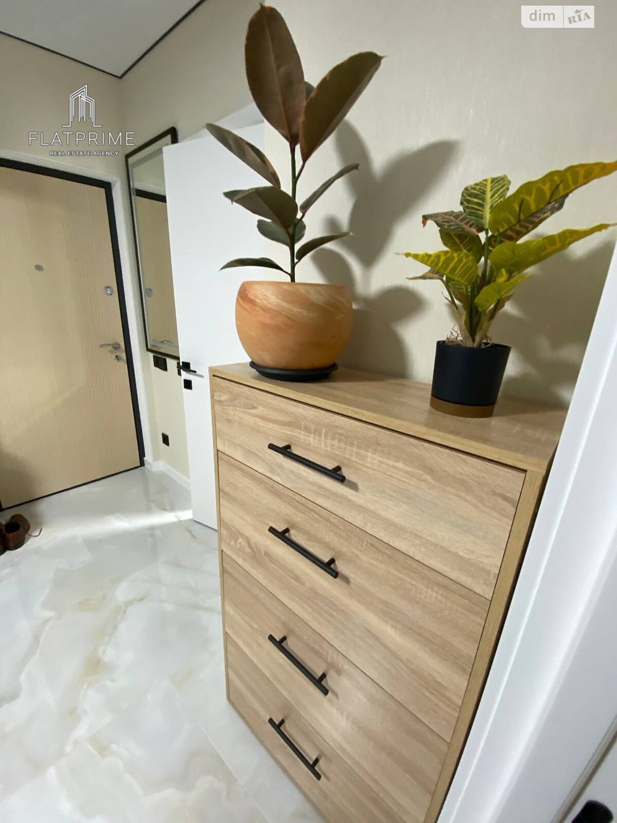 Продажа двухкомнатной квартиры в Киеве, на ул. Михаила Максимовича 26Д, район Голосеев фото 1