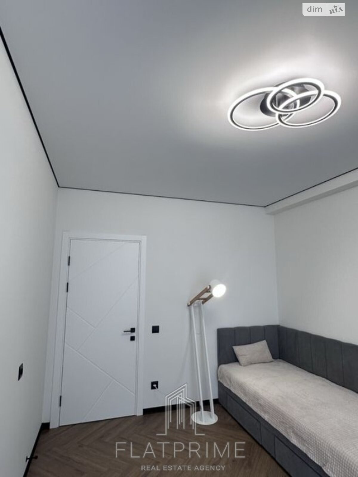 Продажа двухкомнатной квартиры в Киеве, на ул. Михаила Максимовича 26Д, кв. 455, район Голосеев фото 1 Продажа двухкомнатной квартиры в Киеве, на ул. Михаила Максимовича 26Д, кв. 455, район Голосеев фото 1