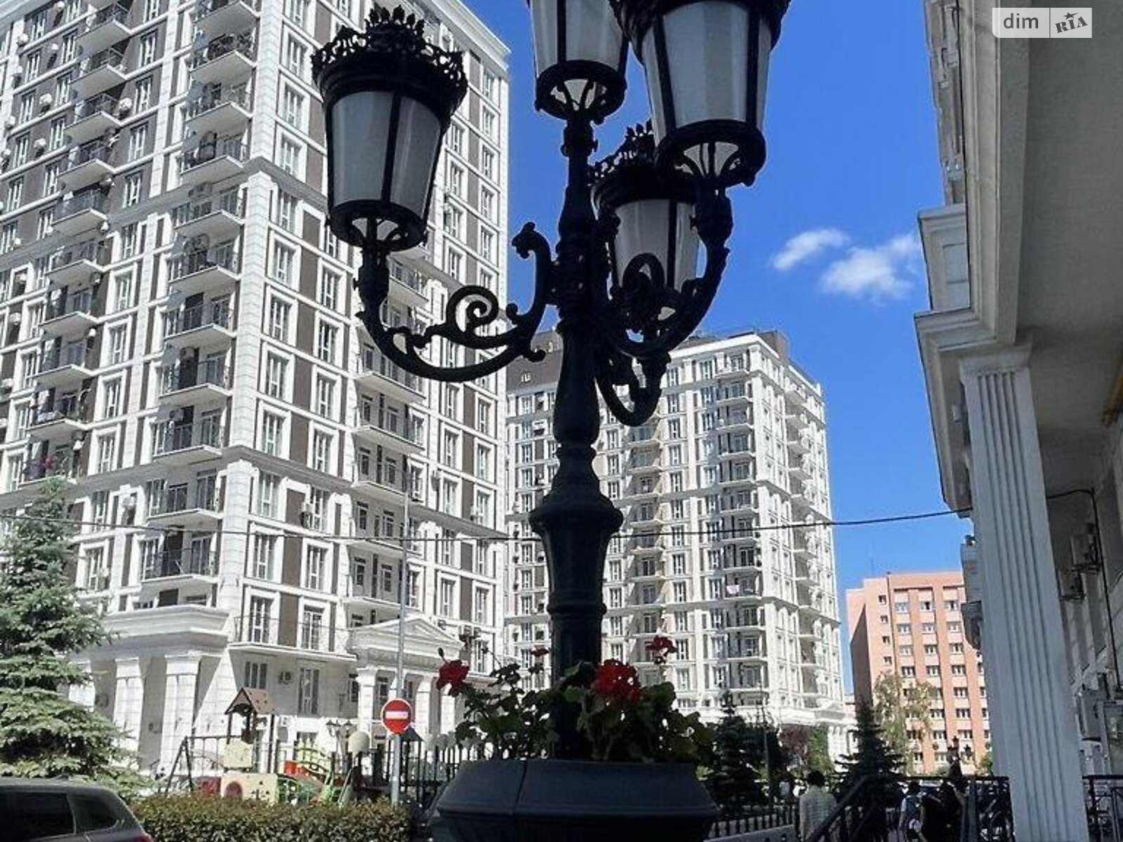 Продаж однокімнатної квартири в Києві, на вул. Михайла Максимовича 26Б, район Голосіїв фото 1 Продаж однокімнатної квартири в Києві, на вул. Михайла Максимовича 26Б, район Голосіїв фото 1