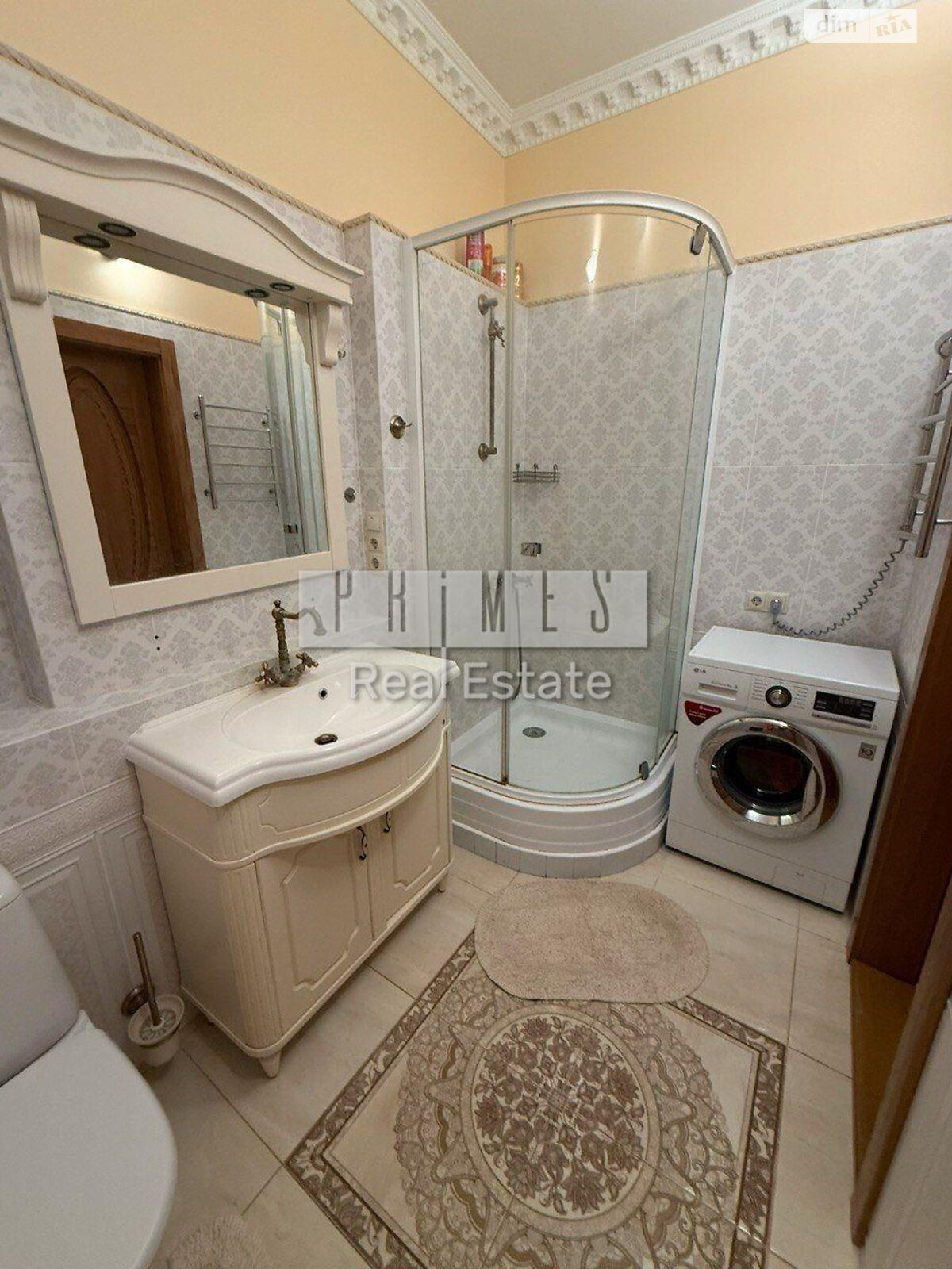 Продажа трехкомнатной квартиры в Киеве, на ул. Ореховатская, район Голосеев фото 1 Продажа трехкомнатной квартиры в Киеве, на ул. Ореховатская, район Голосеев фото 1