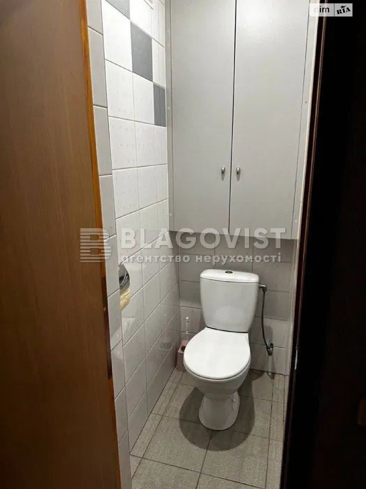 Продажа трехкомнатной квартиры в Киеве, на ул. Васильковская 5/7, район Голосеев фото 1 Продажа трехкомнатной квартиры в Киеве, на ул. Васильковская 5/7, район Голосеев фото 1