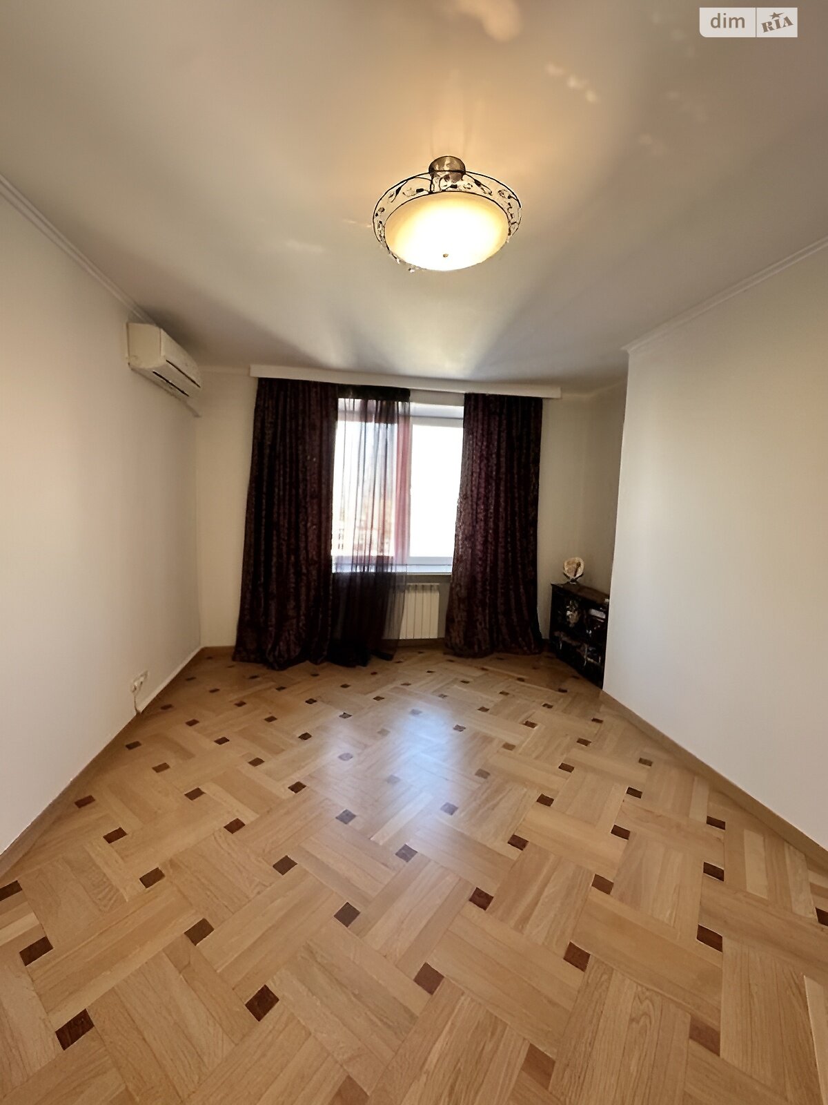 Продаж трикімнатної квартири в Києві, на вул. Васильківська 18, район Голосіїв фото 1 Продаж трикімнатної квартири в Києві, на вул. Васильківська 18, район Голосіїв фото 1