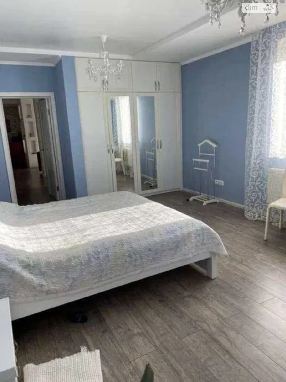 Продаж трикімнатної квартири в Києві, на вул. Васильківська 37, район Голосіїв фото 1 Продаж трикімнатної квартири в Києві, на вул. Васильківська 37, район Голосіїв фото 1