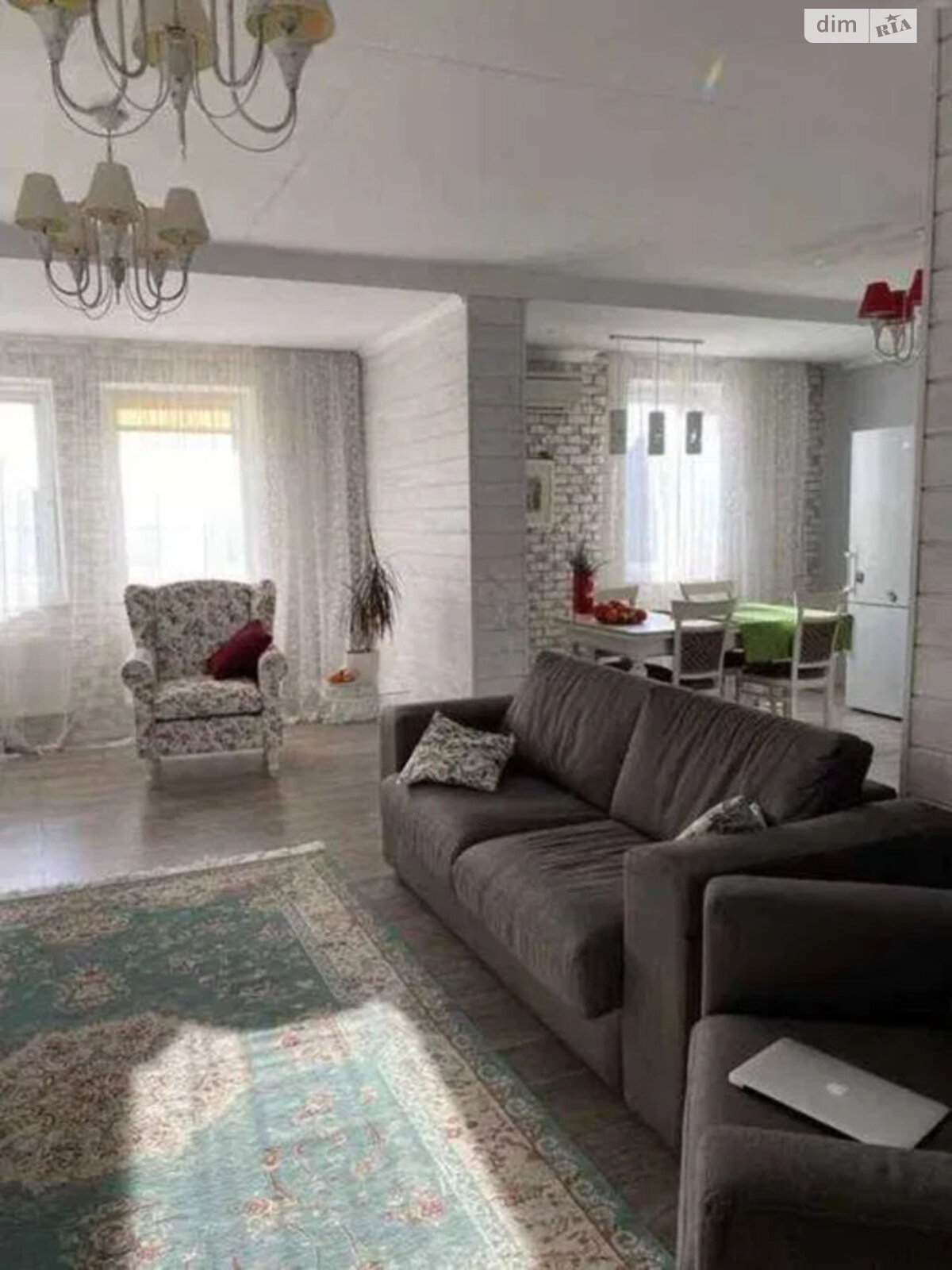 Продаж трикімнатної квартири в Києві, на вул. Васильківська 37, район Голосіїв фото 1 Продаж трикімнатної квартири в Києві, на вул. Васильківська 37, район Голосіїв фото 1