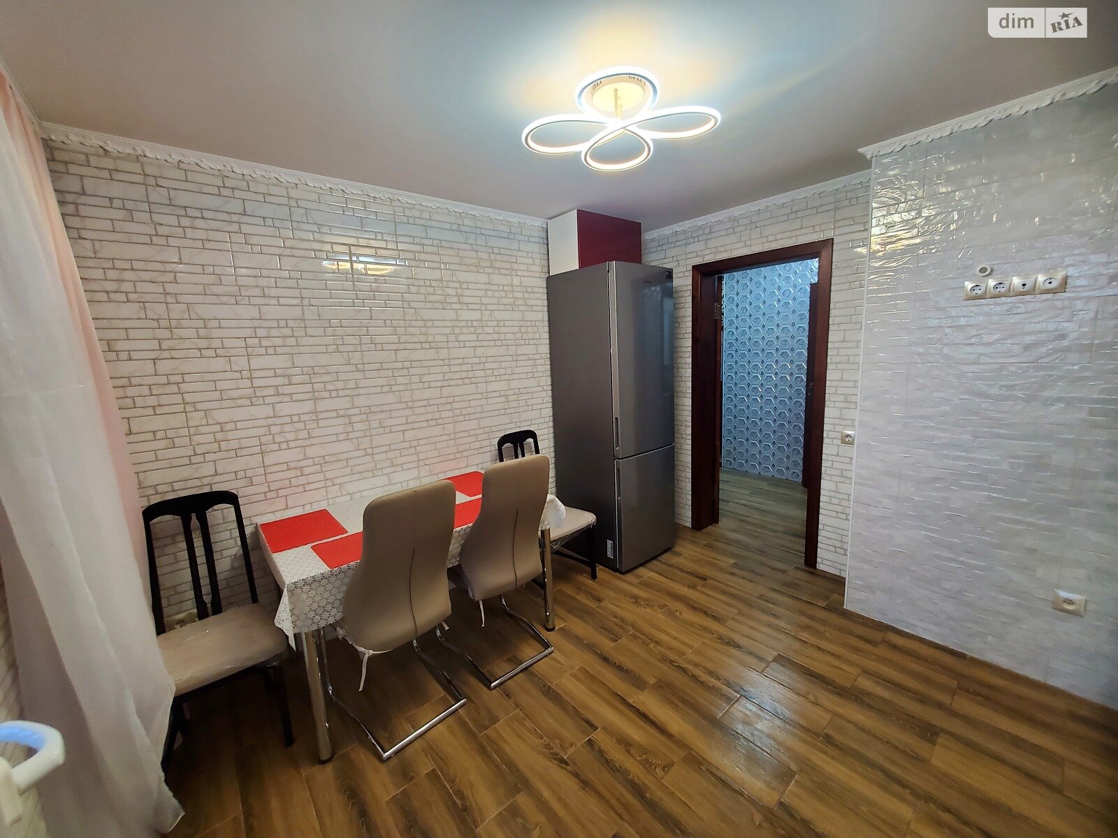 Продажа трехкомнатной квартиры в Киеве, на ул. Юлии Здановской 36В, район Голосеев фото 1 Продажа трехкомнатной квартиры в Киеве, на ул. Юлии Здановской 36В, район Голосеев фото 1