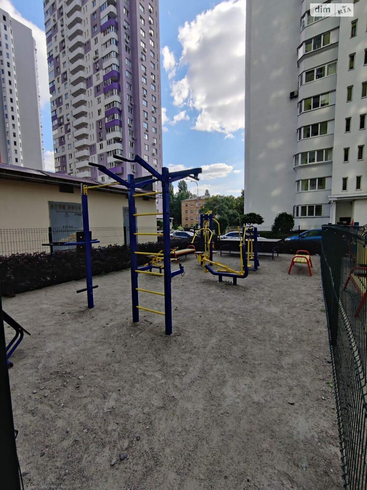 Продажа трехкомнатной квартиры в Киеве, на ул. Юлии Здановской 36В, район Голосеев фото 1 Продажа трехкомнатной квартиры в Киеве, на ул. Юлии Здановской 36В, район Голосеев фото 1