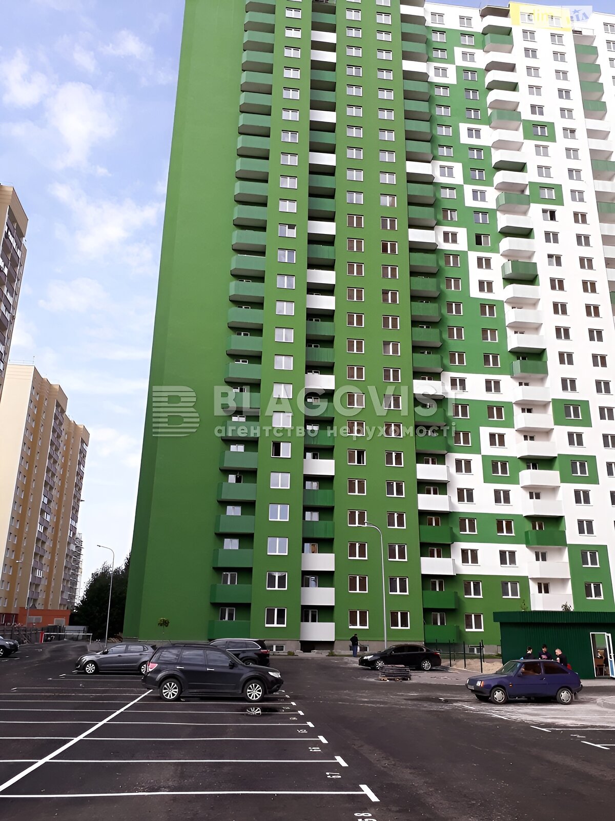 Продаж трикімнатної квартири в Києві, на вул. Юлії Здановської 36В, район Голосіїв фото 1 Продаж трикімнатної квартири в Києві, на вул. Юлії Здановської 36В, район Голосіїв фото 1