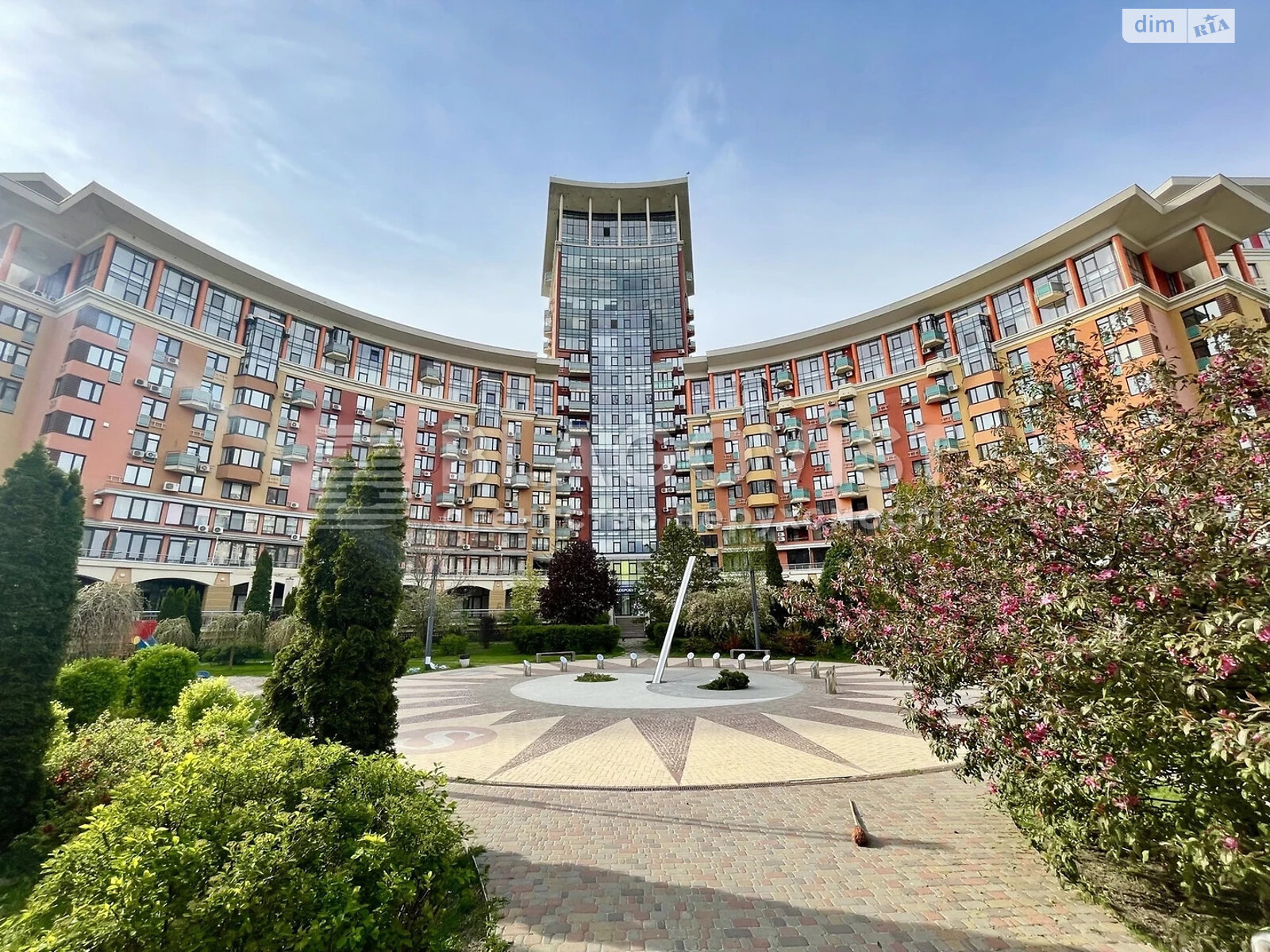 Продажа трехкомнатной квартиры в Киеве, на ул. Юлии Здановской 71Г, район Голосеев фото 1 Продажа трехкомнатной квартиры в Киеве, на ул. Юлии Здановской 71Г, район Голосеев фото 1
