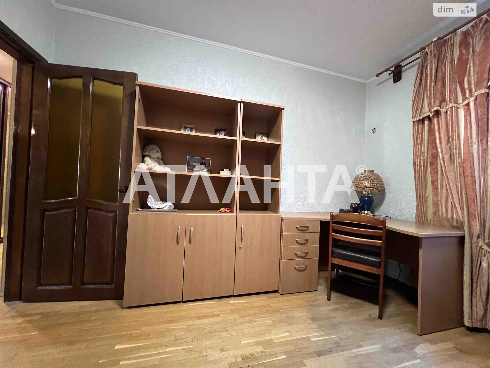 Продаж трикімнатної квартири в Києві, на вул. Степана Рудницького, район Голосіївський фото 1 Продаж трикімнатної квартири в Києві, на вул. Степана Рудницького, район Голосіївський фото 1